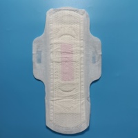Serviettes hygiéniques jetables ultra-fines et douces de marque UNISOFT, personnalisées, respirantes en coton, pour la vente en gros en Indonésie