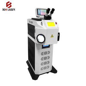Nueva Máquina de Soldadura Láser YAG de 200W Refrigerada por Agua, con Alta Estabilidad, Ideal para Reparación de Joyería - Product Image 1