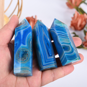 Vente en gros de pierres précieuses naturelles de guérison, agate bleue rayée, pointe de cristal en forme de tour pour la décoration - Product Image 5
