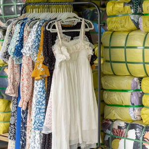 SH05 Ropa de Verano de Segunda Mano de Buena Calidad para <span class=keywords><strong>Mujer</strong></span>, Vestidos de Chifón/Algodón, Jeans/Shorts de Mezclilla, Pantalones Usados, Ropa al Por Mayor - Product Image 1