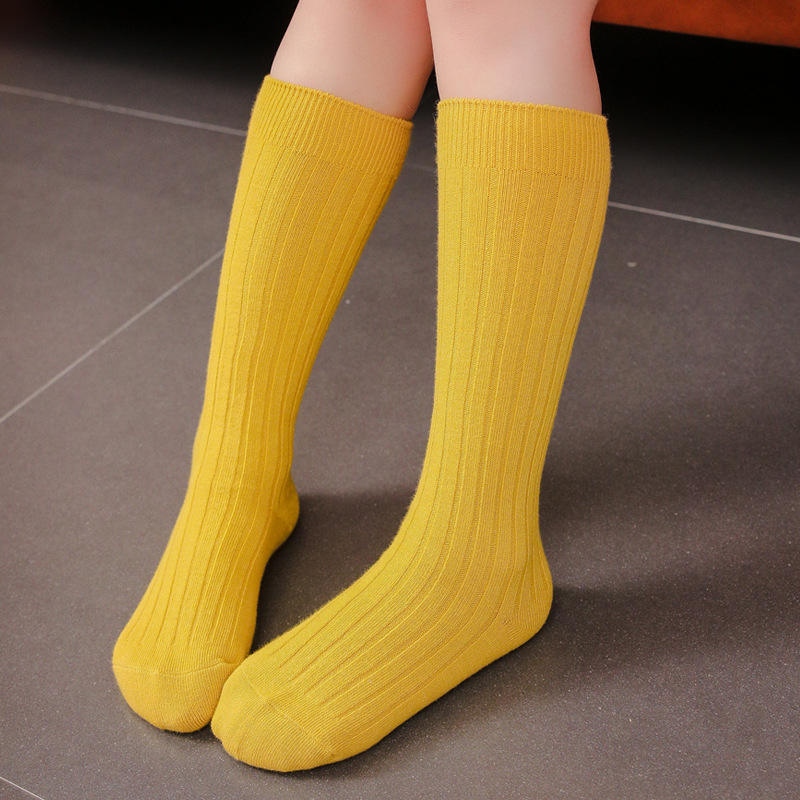 สีเหลือง