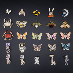 Personalizada perla arco zapato encanto lujo zapato encanto acrílico Metal Popular venta al por mayor zuecos joyería accesorios <span class=keywords><strong>Cenicienta</strong></span> zapato encanto - Product Image 1