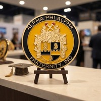 Pièce commémorative Alpha Phi Alpha personnalisée en émail jaune et noir avec bordure dorée moulée en 3D, pour les anciens étudiants, MOQ
