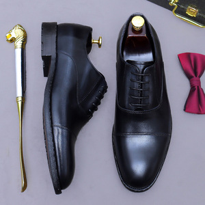 Scarpe eleganti in vera pelle di vacchetta, con chiusura a tre pezzi, stile classico, effetto vintage da uomo. - Product Image 4