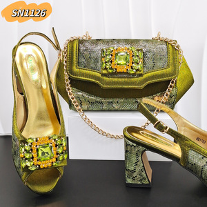 Conjunto de Zapatos y Bolso Italianos a Juego en Color Rosa, Última Moda, para Bodas Nigerianas - Product Image 4
