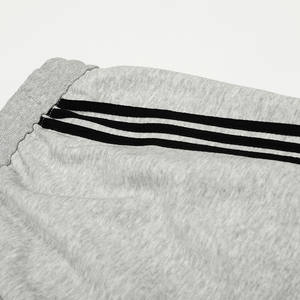 Pantalones Deportivos Ajustados con Corte Curvo en Forma de Cuchillo, Diseño Masculino con Tres Rayas y Pierna Ancha, de Larga Duración - Product Image 3