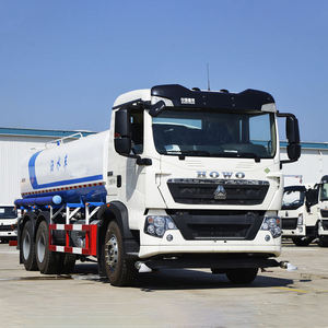 Rociador <span class=keywords><strong>de</strong></span> camión <span class=keywords><strong>de</strong></span> <span class=keywords><strong>segunda</strong></span> <span class=keywords><strong>mano</strong></span>, Camiones usados, camiones <span class=keywords><strong>cisterna</strong></span> <span class=keywords><strong>de</strong></span> <span class=keywords><strong>agua</strong></span>, rociador móvil, camión <span class=keywords><strong>cisterna</strong></span> <span class=keywords><strong>de</strong></span> <span class=keywords><strong>agua</strong></span> a la venta en Dubái - Product Image 2