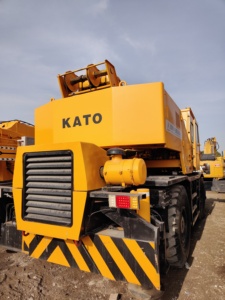 Original gebrauchter Gelände kran <span class=keywords><strong>kato</strong></span> <span class=keywords><strong>SR250</strong></span> SR500 Gelände kran auf Lager - Product Image 2
