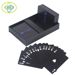 Cartes <span class=keywords><strong>à</strong></span> <span class=keywords><strong>jouer</strong></span> de conception personnalisée en papier noir et blanc PVC Cartes <span class=keywords><strong>à</strong></span> <span class=keywords><strong>jouer</strong></span> de poker - Product Image 6