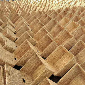 Customizable Water Hyacinth <b>Basket</b> for Wholesale Buyers Seeking <b>Green</b> and Handmade Products - Product Image 1