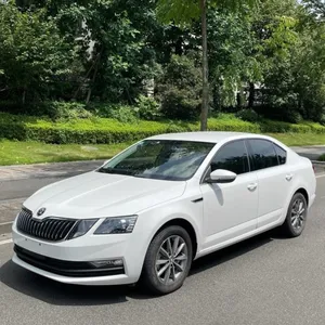 Xe Skoda Octavia Đã Qua Sử Dụng Đăng Ký Vào Tháng 4 Năm 2019 Với Dung Dịch Chuyển 1.5L Đã Chạy 36000 Km