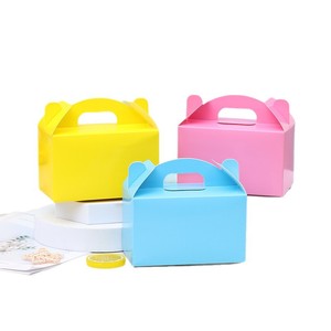 Caja rectangular amarilla para hornear con asa, ecológica, para postres y pasteles, ideal para fiestas de cumpleaños. - Product Image 4