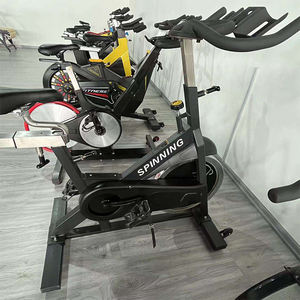 Équipement de gymnastique d'entraînement cardio de couleur personnalisée vélo d'exercice de rotation magnétique commercial en fer à repasser pour la musculation - Product Image 4