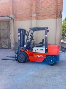 Carretilla elevadora diesel usada de 3 toneladas inspeccionada por expertos, precio competitivo, carretilla elevadora HELI de 3 toneladas a la venta - Product Image 3