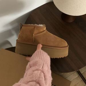 Botas de Nieve para Mujer 2026, Nuevas y Modernas con Suela Gruesa, Botines Cortos Sencillos con Forro Aislante de Algodón de 5cm - Product Image 5