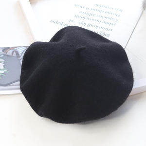 Vente en gros d'usine OEM béret personnalisé de qualité supérieure à prix abordables chapeau béret 100% laine uni et chaud d'automne pour femmes - Product Image 3
