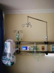 Unités de tête de lit horizontales pour hôpitaux, personnalisées, en gros, à prix abordable, avec rail, débitmètre d'oxygène et <span class=keywords><strong>bouteille</strong></span> humidificatrice, certifiées CE - Product Image 2