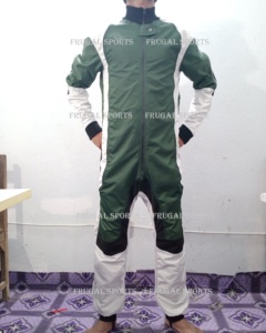 Combinaisons de saut en parachute pour adultes, conçues sur mesure, protection solaire, logo personnalisé, respirantes, résistantes à l'eau, en Spandex/Cordura/Taslan/Nylon - Product Image 1