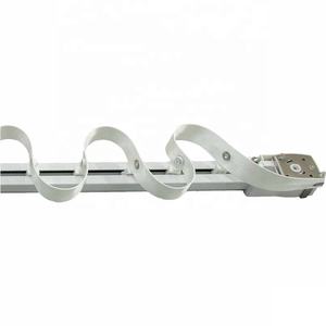 Ventes flash de rails de rideaux intelligents S Fold, rails de rideaux personnalisés à montage au <span class=keywords><strong>plafond</strong></span>, ruban de rideaux ondulé S Ripple avec crochets - Product Image 2