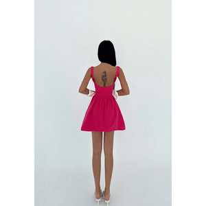 Robe de cocktail mini Nellie fuchsia avec détail nœud élégant - Product Image 1