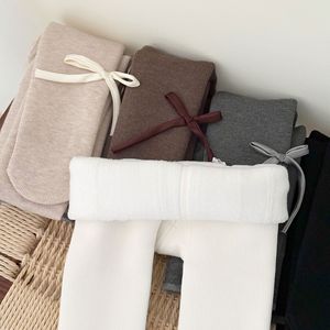 <span class=keywords><strong>Leggings</strong></span> Invernali Caldi per Bambine in Poliestere Felpato Spesso con Fiocco, Tinta Unita, di Tendenza - Product Image 3