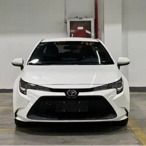 Levin modèle 2022 révisé TNGA 1.5L CVT atmosphérique, alerte de pression des pneus, télécommande, écran tactile LCD, berline d'occasion - Product Image 1