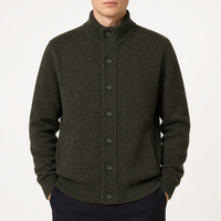 Herren-Strickjacke Einfarbig Dunkeloliv Strukturierter Strick Langarm Rollkragen Knopfleiste Vorne OEM ODM