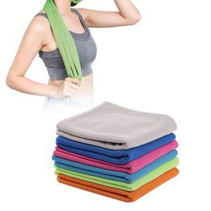 <span class=keywords><strong>Serviette</strong></span> de refroidissement pour sports de plein air avec logo de couleur unie légère <span class=keywords><strong>serviette</strong></span> de yoga de golf à pression instantanée avec design imprimé pour adultes utilisation sur la plage - Product Image 1