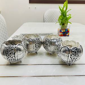 Juego de Tazones para Aperitivos de Aluminio Plateado Moderno con Tarro para Frutos Secos de 150 ml y Bandeja, Diseño Flexible para Regalos - Product Image 5