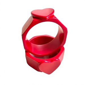 Nouveauté 2026 : Bracelets de luxe en résine rouge en forme de cœur, romantiques, fantaisie, en acrylique, faits à la main, bijoux uniques pour femme, idéaux pour les fêtes et les cadeaux. - Product Image 4