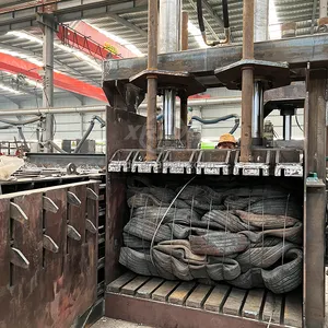 Penjualan pabrik mesin baler ban bekas bekas skrap hidrolik vertikal untuk ban
