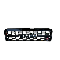 Nouvelle calandre avant en plastique de style GR avec feux de jour à LED pour LC70/LC76/LC79 en noir et argent chromé