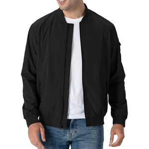 Chaqueta bomber clásica para hombre con puños y tela de mezcla de algodón y nailon para un uso casual versátil y transicional de temporada. - Product Image 6