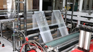 เครื่องผลิตถุงพลาสติกแบบพับได้ชนิด HDPE LDPE PE สำหรับใส่เสื้อยืด ถุงช้อปปิ้ง ถุงขยะแบบเปิด  พร้อมฟังก์ชั่นซีลร้อนและตัดเย็น ราคา - Product Image 4
