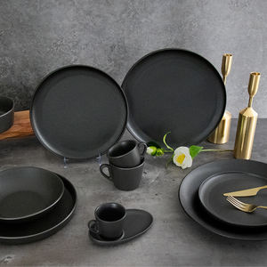 Fournitures de restaurant Assiette en <span class=keywords><strong>porcelaine</strong></span> noire Ensemble d'assiettes en <span class=keywords><strong>porcelaine</strong></span> noire <span class=keywords><strong>Vaisselle</strong></span> Ensemble d'assiettes à steak en <span class=keywords><strong>porcelaine</strong></span> <span class=keywords><strong>Vaisselle</strong></span> en céramique - Product Image 2