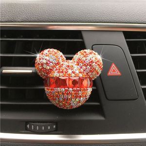 Clip diffuseur de parfum pour voiture en métal, motif dessin animé, bordé de diamants, avec cristal, pour grille d'aération, vente en gros - Product Image 5