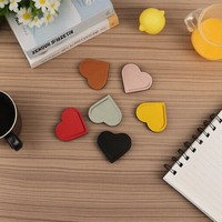 Marque-pages décoratifs en cuir PU en forme de cœur pour cahiers scolaires réutilisables