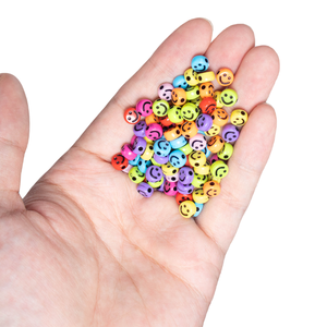 500g/sac 3500 pièces Perles plates en acrylique de 7 mm avec visage souriant pour la fabrication de bijoux DIY Bracelet Collier Porte-clés Matériaux - Product Image 4