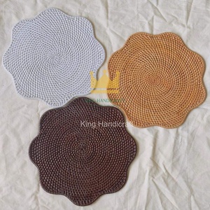 Customized <b>Round</b> Rattan <b>Placemat</b> with Wavy Edges Tight Texture Natural Weave Table Mat for Dining or Party Decor - Product Image 4