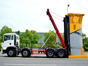Camion poubelle à bras articulé 8x4, station de compression mobile, bac de compression amovible, collecte des déchets - Product Image 2