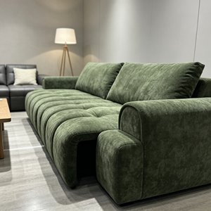 Sofá Cama Cuadrado Moderno de Terciopelo Chenille Verde con Diseño Acolchado y Brazos Enrollados para Sala de Estar - Product Image 5