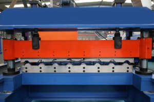 Máquina Formadora de Tejas Metálicas Duraderas, Máquina Prensadora de Paneles de Acero Galvanizado para Techos, Máquina Formadora de Rollos de Una Sola Capa. - Product Image 5