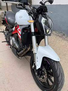 Benelli Yellow Dragon 300 Usada, Bicilíndrica de Inyección de Combustible, Refrigerada por Agua, 302CC, Fabricada en 2022, con <span class=keywords><strong>9</strong></span>.000 Kilómetros - Product Image 1