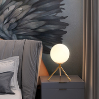 Lampe de chevet de luxe pour chambre principale, style nordique moderne et créatif, ambiance chaleureuse et romantique, décoration intérieure DC