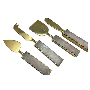 Ensemble élégant de couteaux à fromage dorés avec manches en bois, couverts en acier inoxydable pour service de fête et usage domestique - Product Image 1