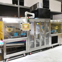Chine Machine entièrement automatique d'emballage de détergent à lessive pour dosettes de détergent à lessive Machine de remplissage de savon liquide