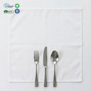 Serviettes en tissu durables B2B 20x20 pouces en mélange polyester-coton blanc, imperméables, écologiques, lavables pour usage commercial en restauration - Product Image 1