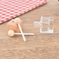 Mini diffuseur d'air suspendu de parfum vide de voiture carré de 8ml avec clips d'aération