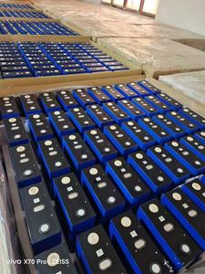 Yüksek kapasiteli Cornex sınıf A + 12000 döngüleri prizmatik Lifepo4 3.2V pil 314Ah güneş ev enerji depolama LiFePO4 hücreleri - Product Image 6