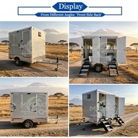 Remorque WC portable 2 postes gris argenté à essieu simple avec marches pliantes pour location événementielle pratique